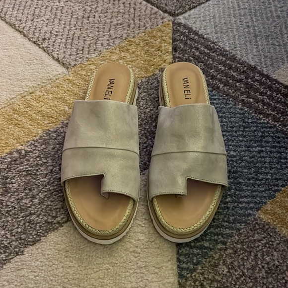 Vaneli Cleve Sandal - Picture 3 of 5